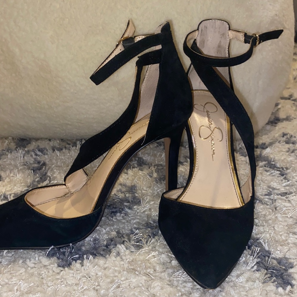 Strappy black heel